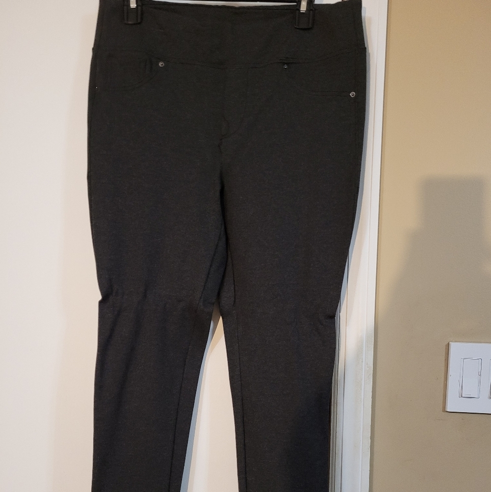 Dark grey jeggings